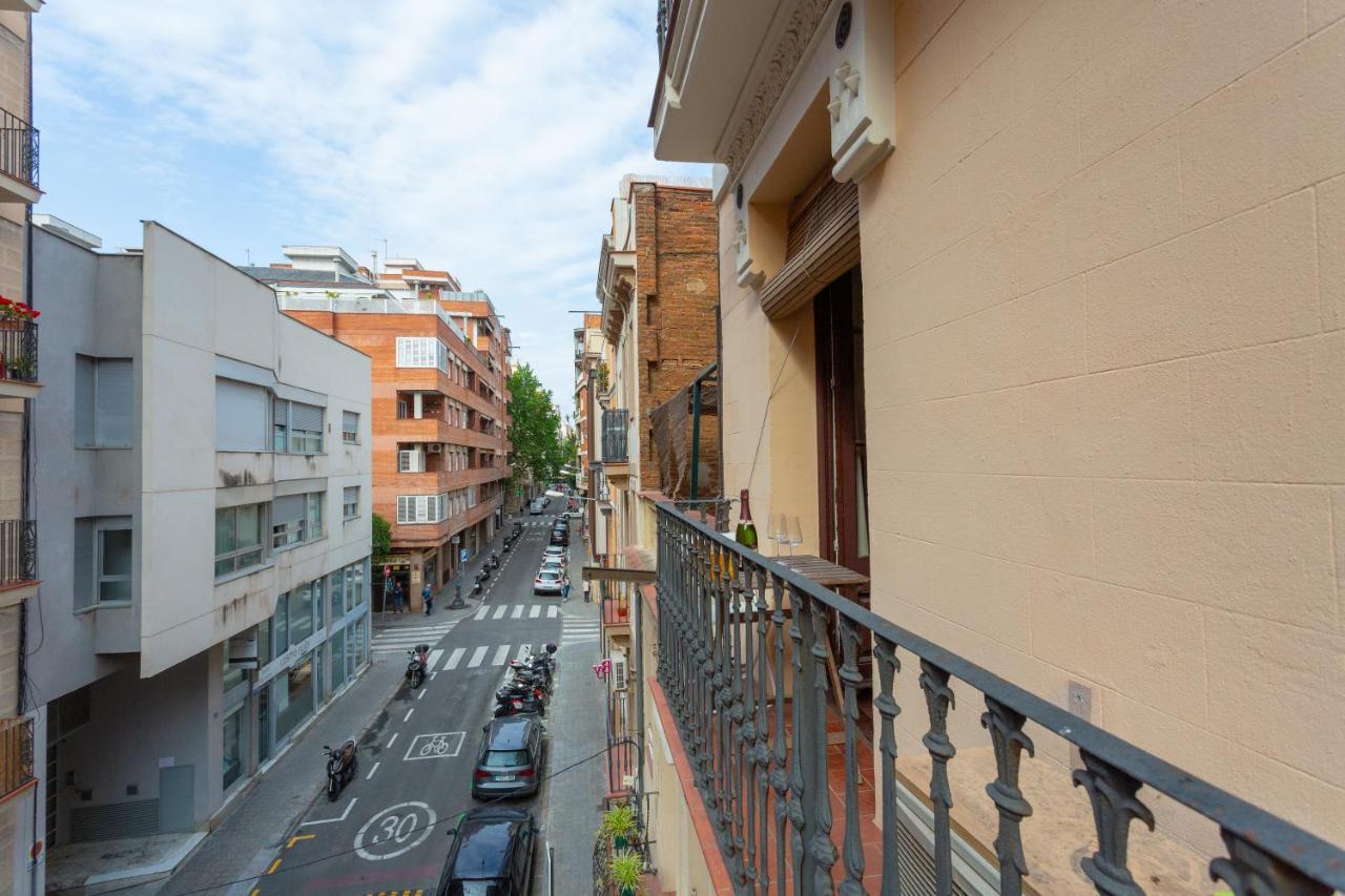 Aparteasy - Turo Park With Lovely Balcony Barselona Dış mekan fotoğraf